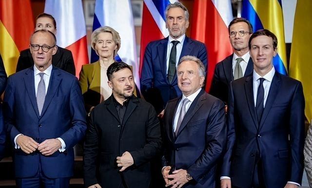 乌克兰外长宣布：凡购买俄罗斯石油的国家，不得参与乌克兰重建。

2025年6月2