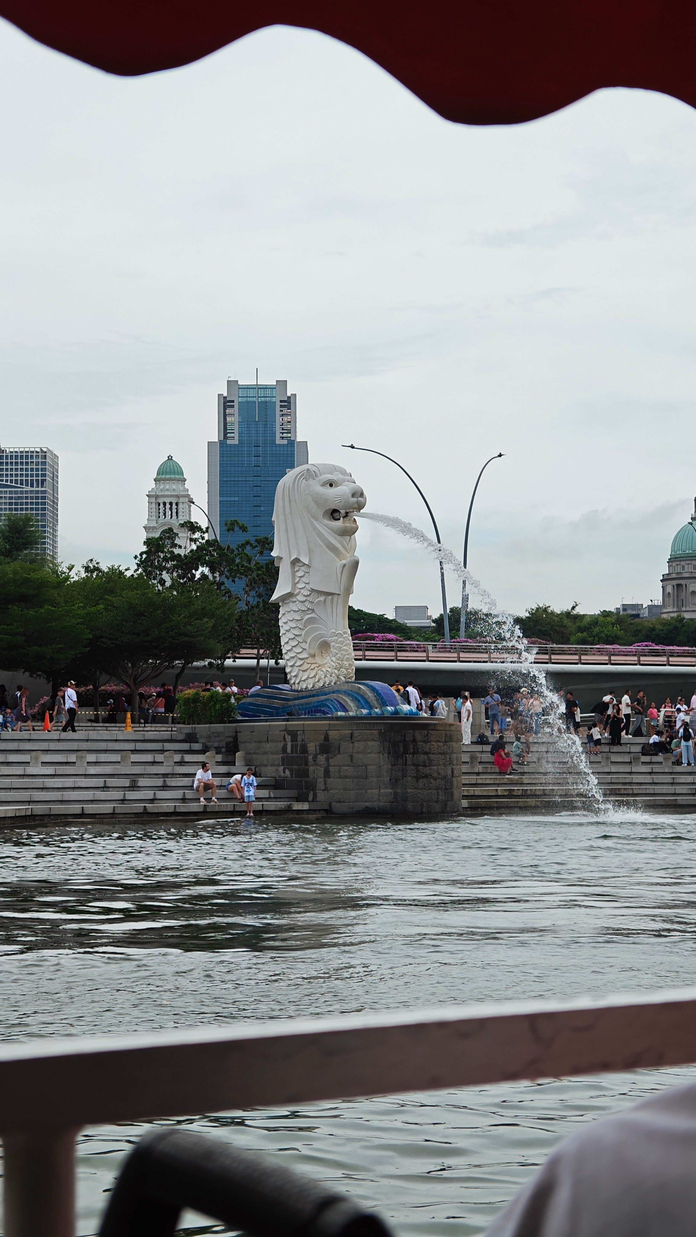 北京这几天气温和湿度可比新加坡还热了快成热带雨林气候了 