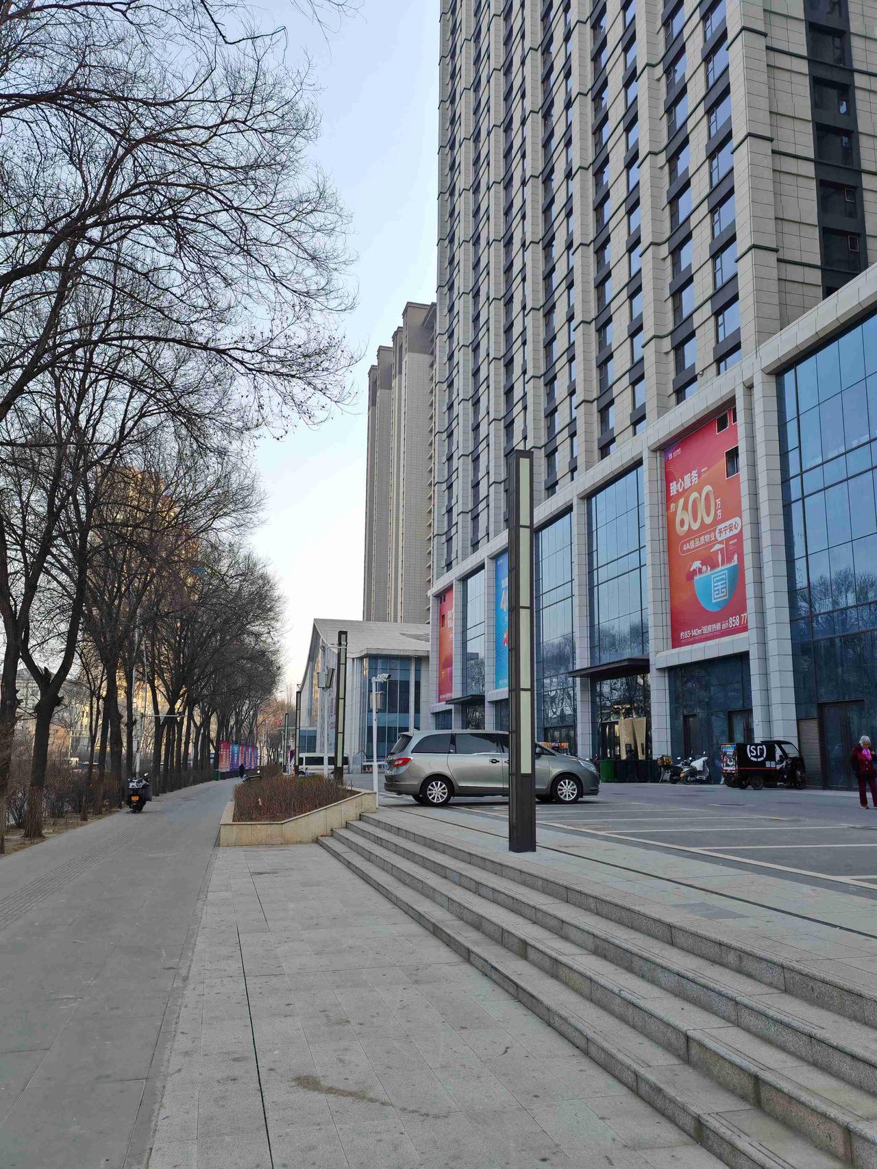 我的今日状态：😁轻松愉快
我这里的天气：☀️晴天
今天的这个天气情况相对于往常