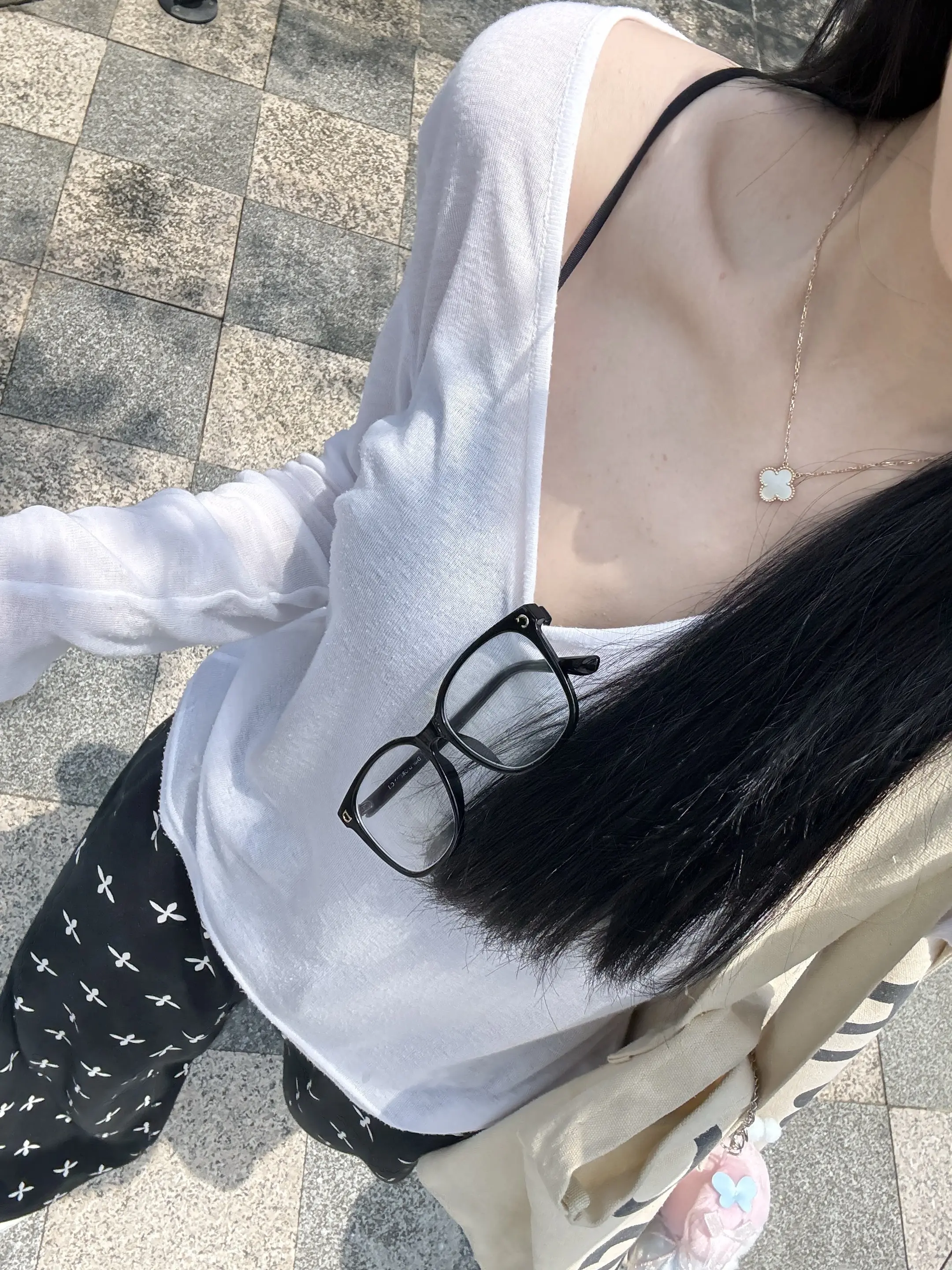 时间的参照物不再是越来越长的头发 而是淡然原谅一切