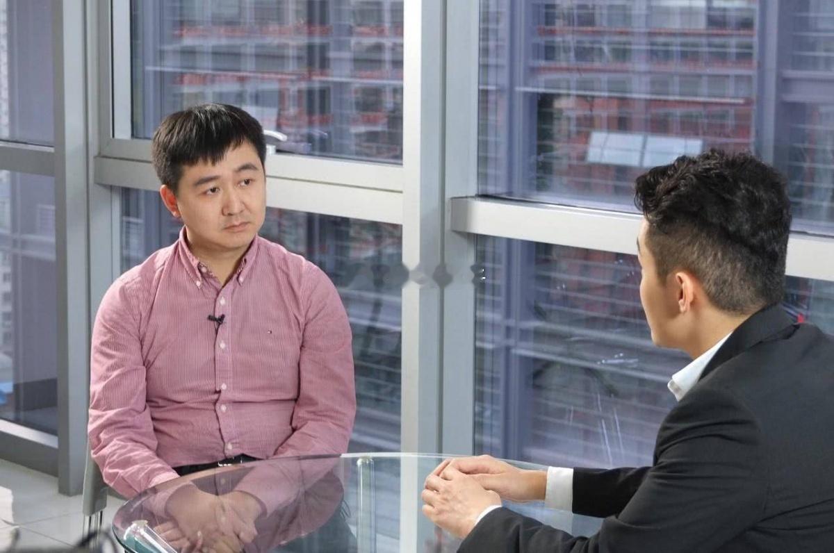 王小川评论孙宇晨  王小川 果然还是出手了。想当年，他和孙宇晨巅峰对话，那个波场