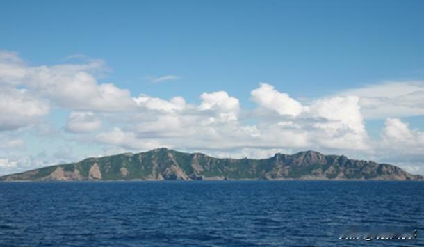 11月16日，中国海警1307舰艇编队在我国神圣不可侵犯的钓鱼岛领海范围内执行了