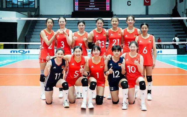 U21女排世锦赛，中国U21女排3比0取胜韩国队，单兰沣站了出来，只要接应能支棱