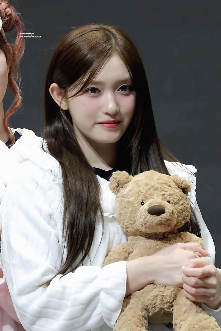 Leeseo李瑞 NCT WISH得能勇志站姐愚人节贺图更新231029 早期青