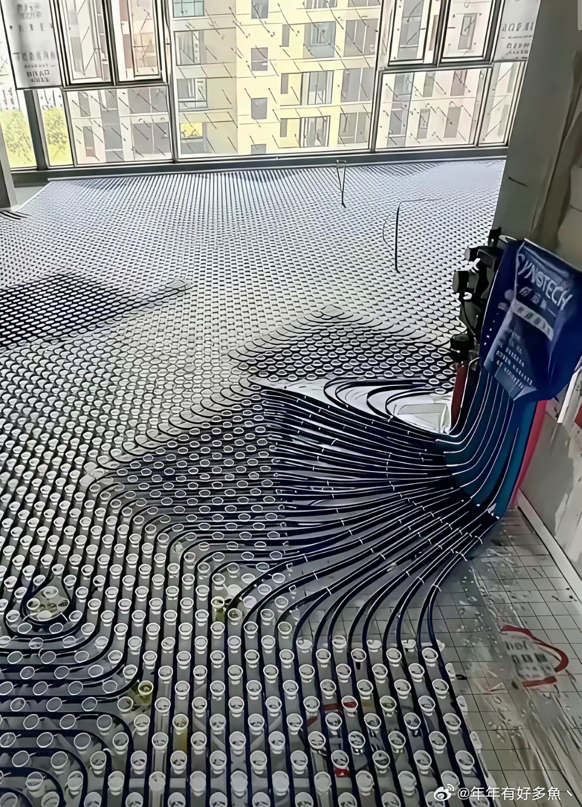 楼下的邻居做梦估计都会被笑醒吧 