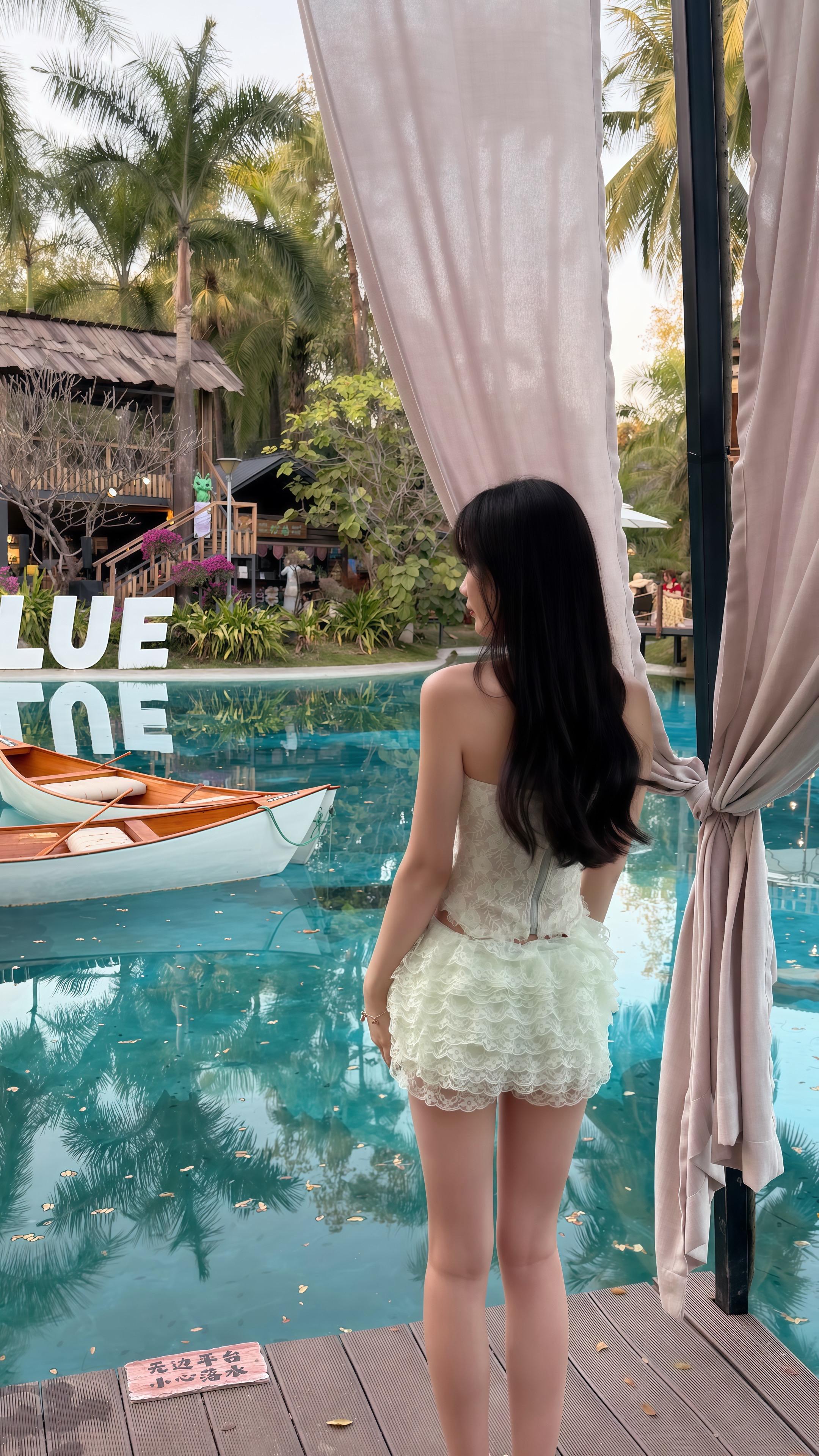 我是一个想一出是一出的人 但是有人愿意陪我 我就会觉得很幸福