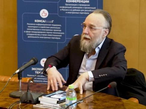 被称为“普京大脑”的杜金警告中国，有一说一，话很难听，但却是大实话：中国若决定武