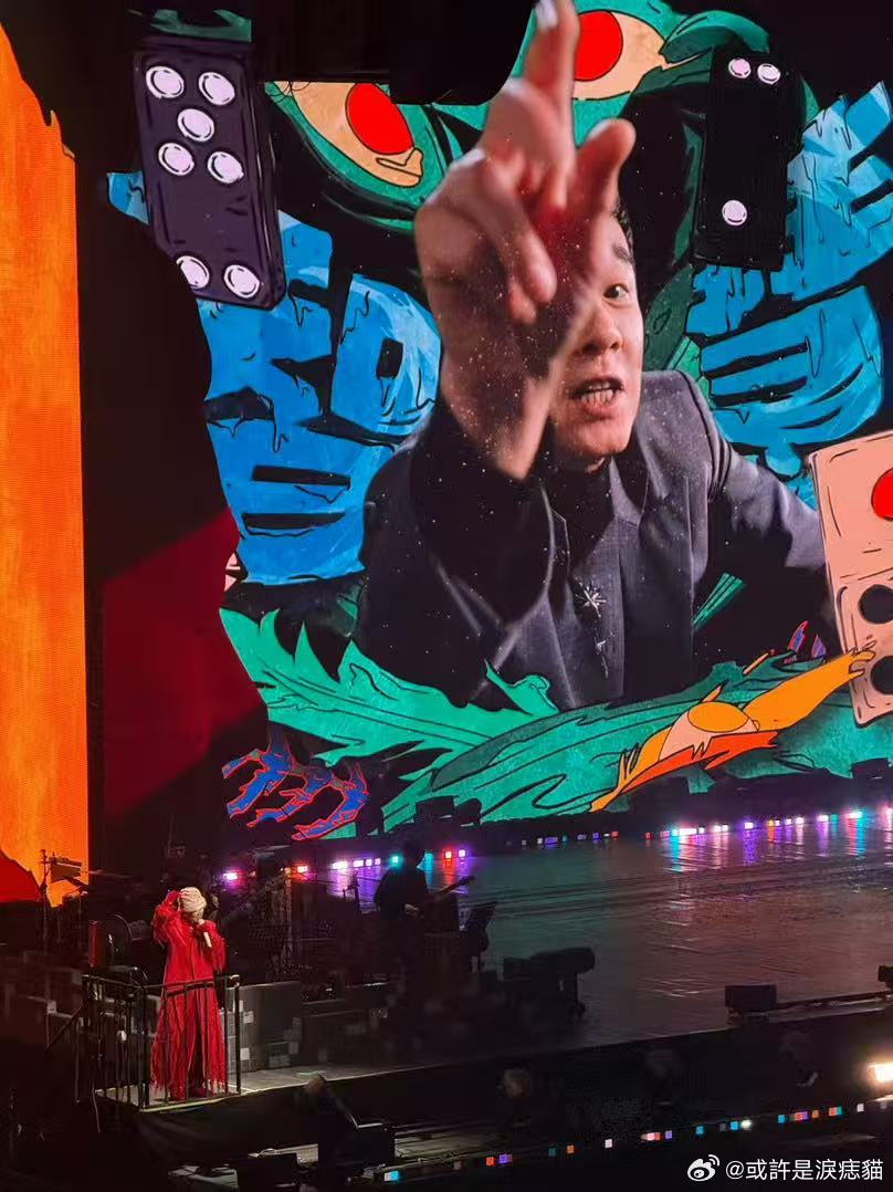 看过陈小春演唱会的才懂陈小春合肥演唱会 陈小春合肥演唱会的舞台太有感染力了，没有