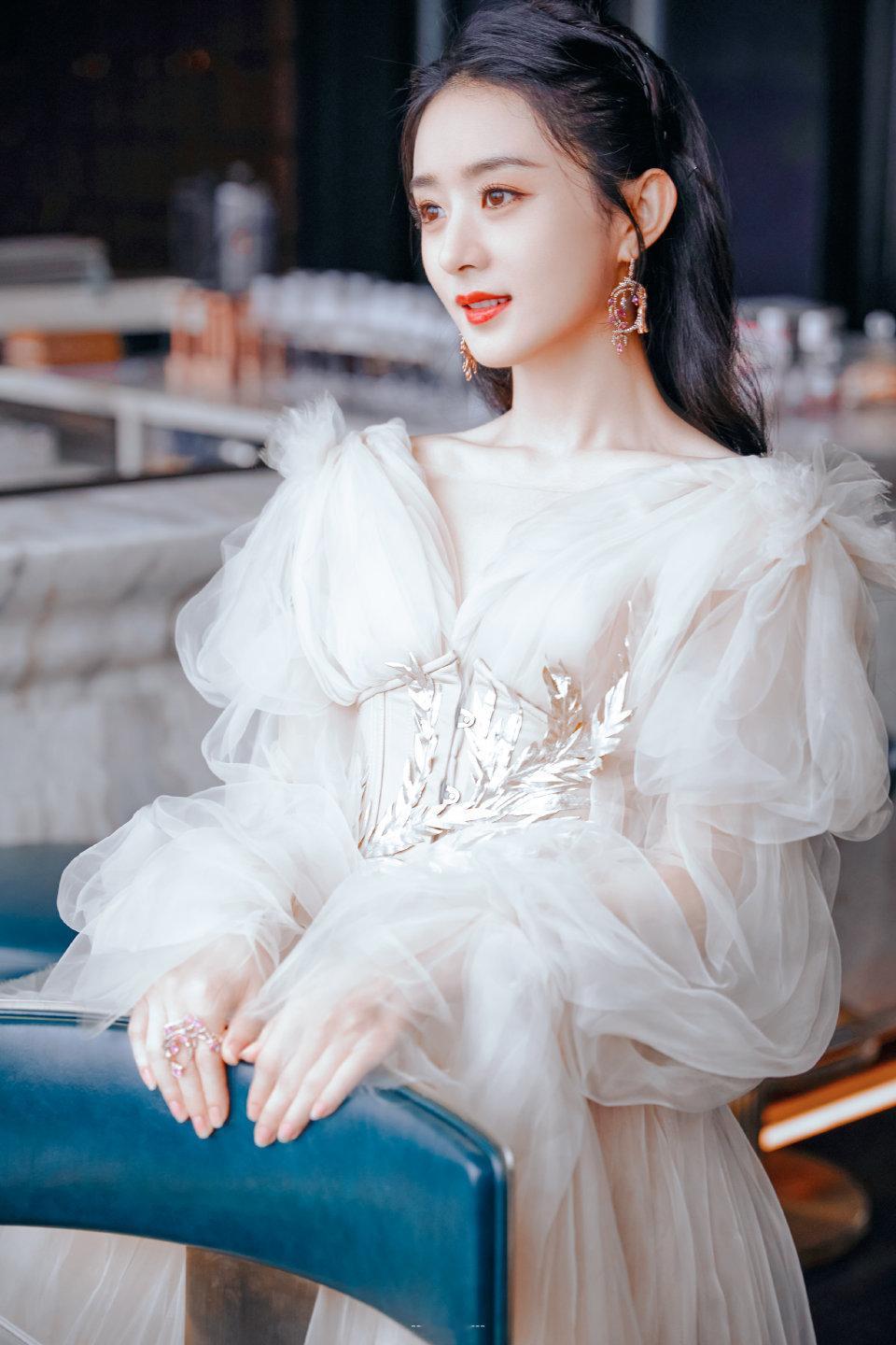 赵丽颖赵丽颖 你是我的斜率。没有你，我永远无法找到正确的方向。 