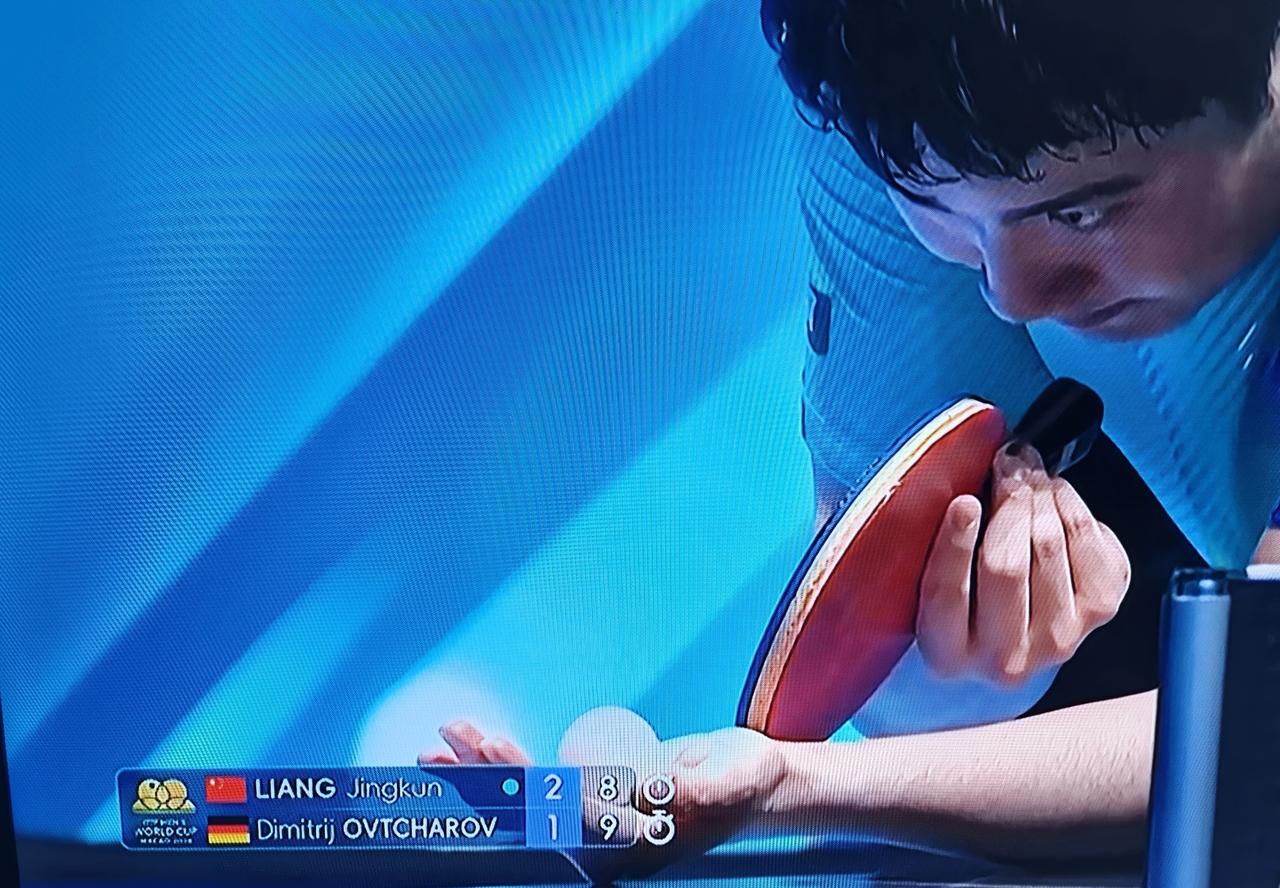 挑战，回放，罚分，梁靖崑输给了高科技。[捂脸]

晋级十六强的关键战的关键时刻，