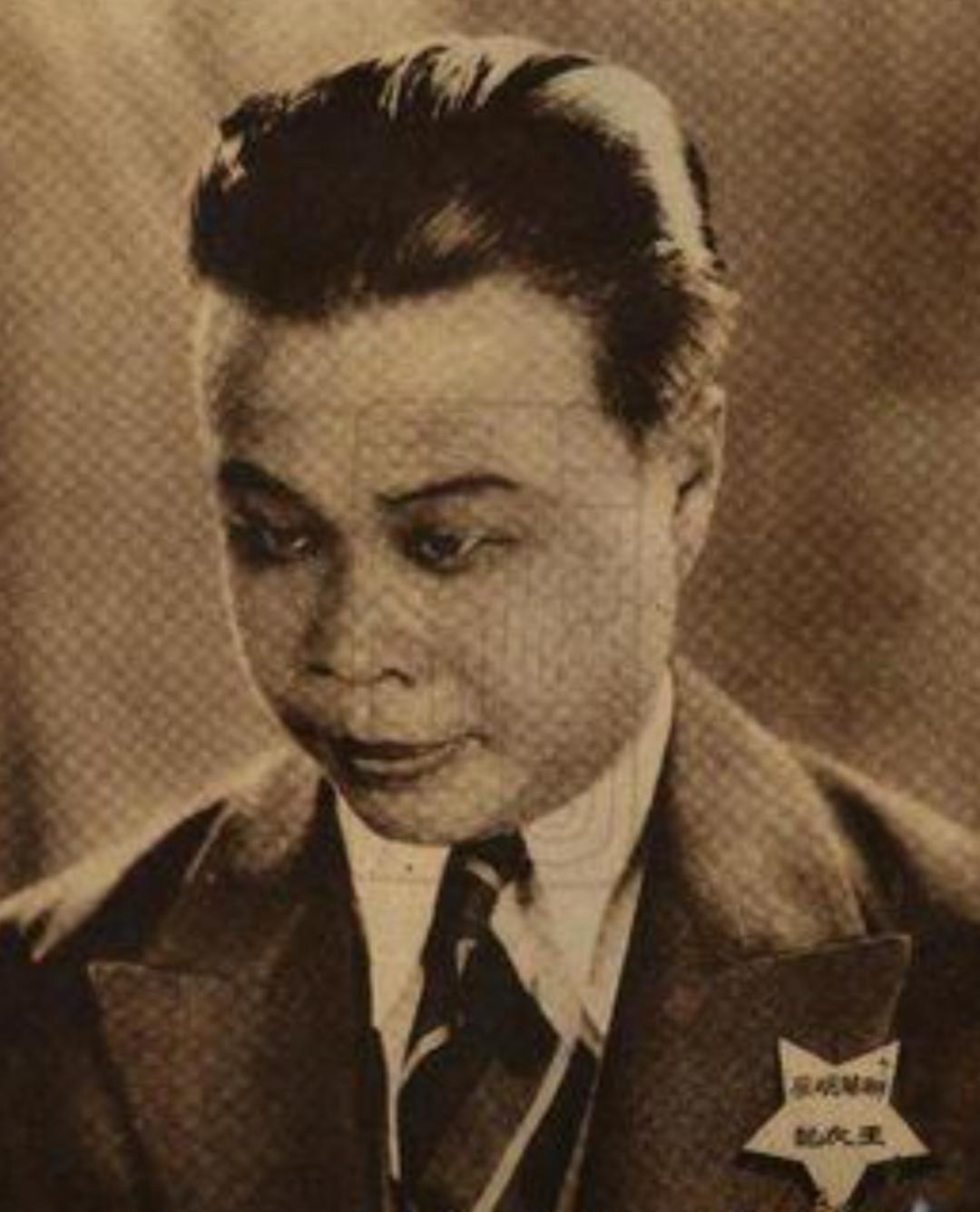 王次龙（1907‑1941），别名王雪厂，河北保定人，民国影坛集演员、导演、编剧