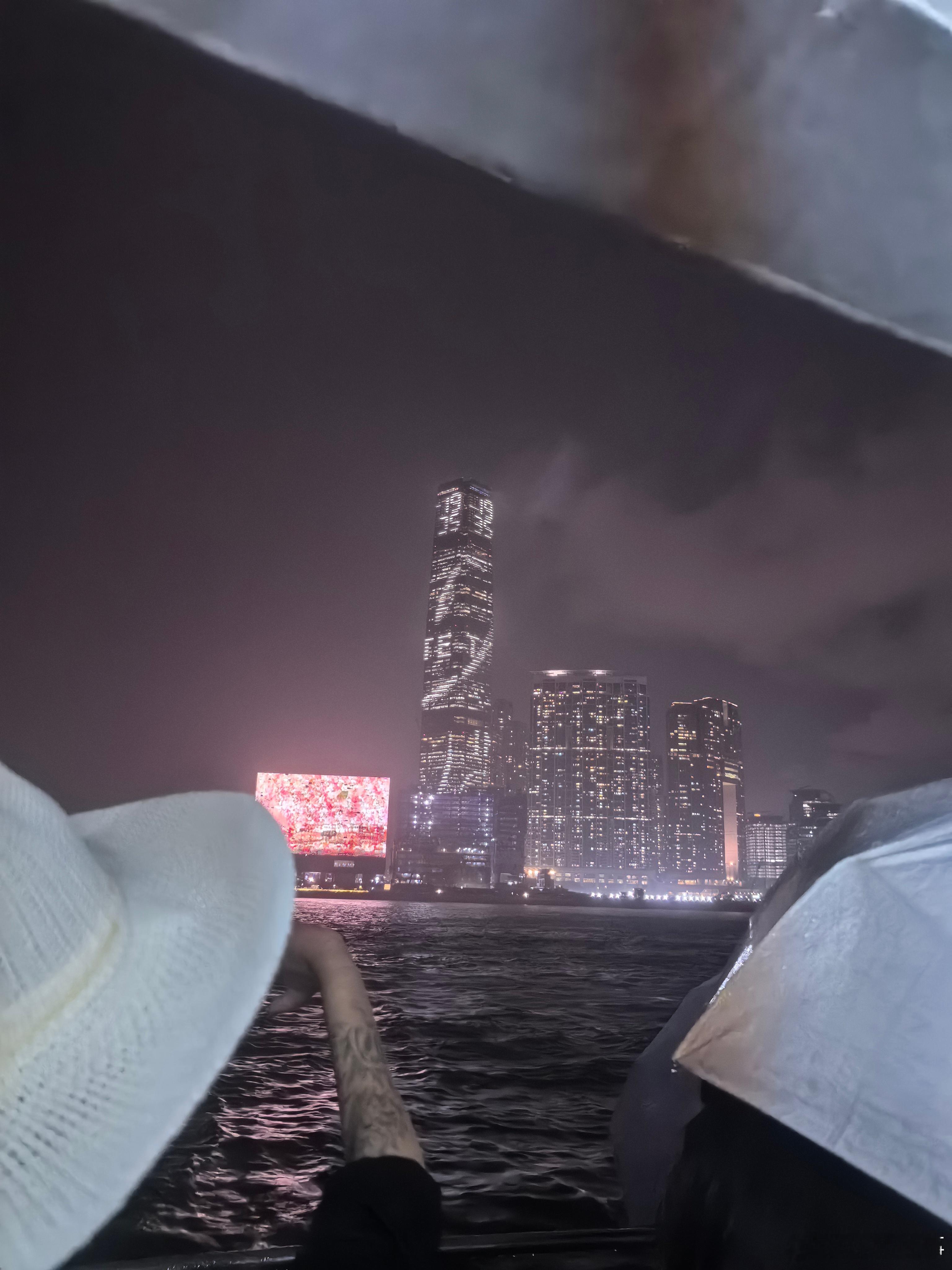 广东的雨到底还要下多久   从12号起广东就被连绵雨水笼罩，港澳也同步持续降雨，