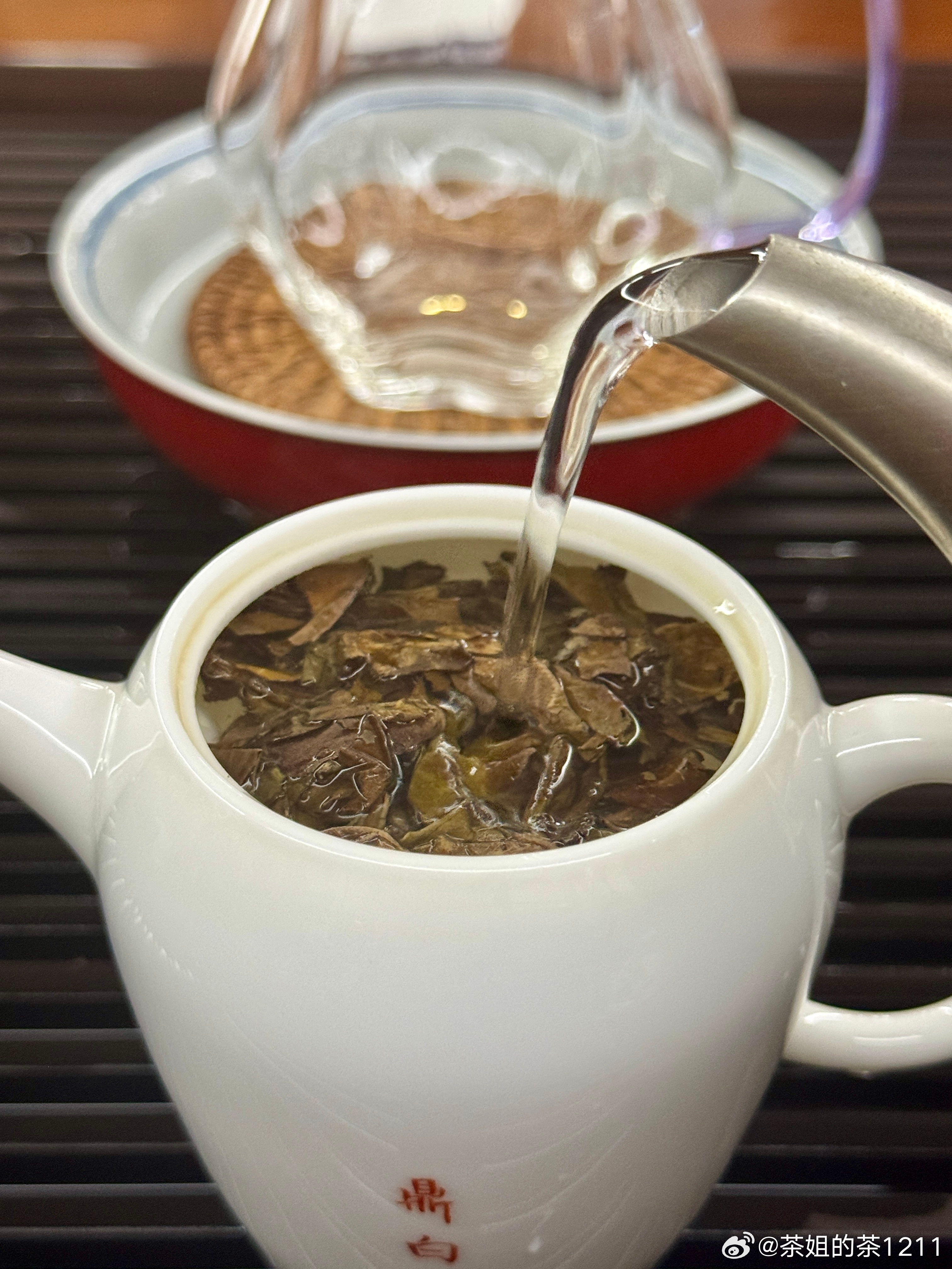 喝老白茶了天太热🥵。。。一天到晚都猫在空调房里茶哥到了，聊五毛钱的