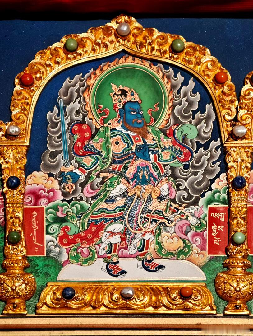 龙藏经 台北故宫。清康熙六年到八年（1667-69），孝庄皇太后发愿制造甘珠尔大