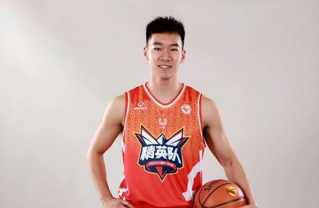 NBL开赛，泉城济南迎来了新军山东蜜獾，他们将于山东篮球迷熟悉的省体篮球馆开启职