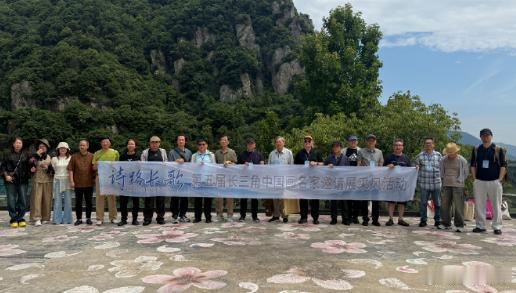 这群国画名家把台州美景搬上画布长三角书画名家齐聚三门写生，遍览海岛古村风光挥毫作