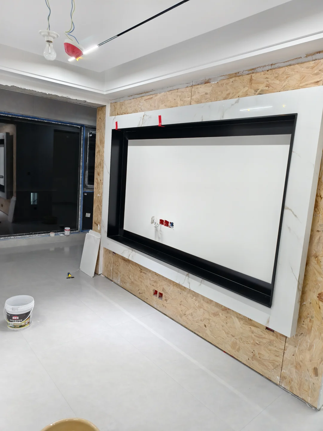 悬浮电视背景墙+壁龛+岩板