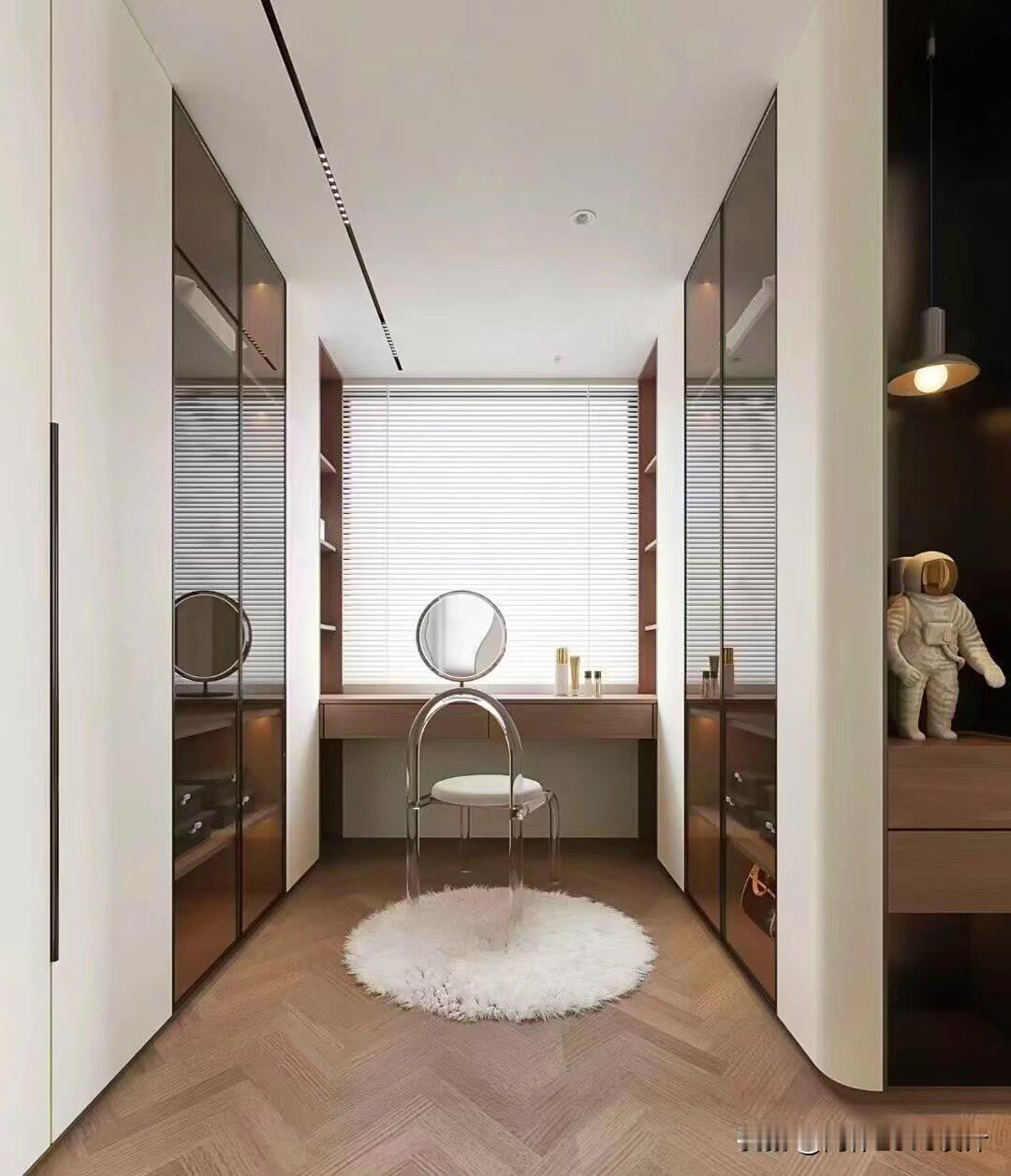 新房装修,小户型衣帽间怎么设计?
小户型衣帽间核心设计：小空间不拥挤、全悬挂、零