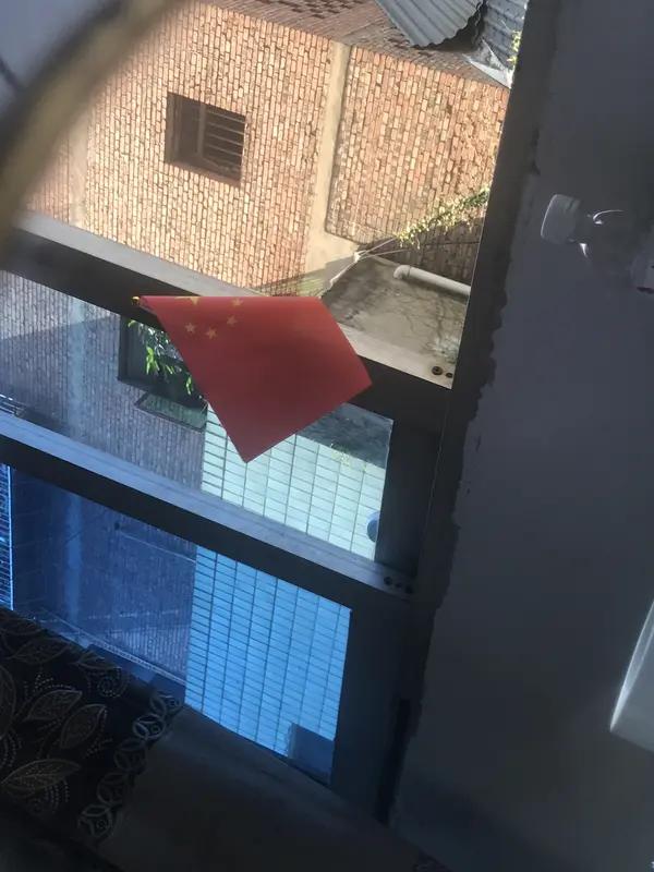 当然，我是一个热爱祖国、尊重历史、坚守底线的人，始终以维护国家利益、弘扬正能量为