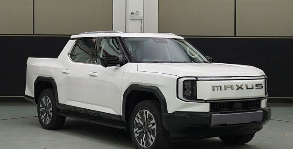 【上汽大通星际X纯电/燃油版申报图曝光】在最新一期工信部申报信息中，我们看到了上