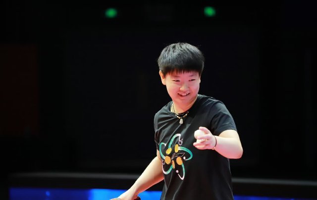 孙颖莎幼儿园时期的毕业照  孙颖莎吃可爱多长大的吗？小时候软萌可爱的你如今已成长