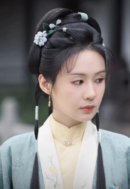兰香如故里杜翠雀这角色挺难讲，她设计一圈竟是想让男主想让男主纳自己为妾，但是男主