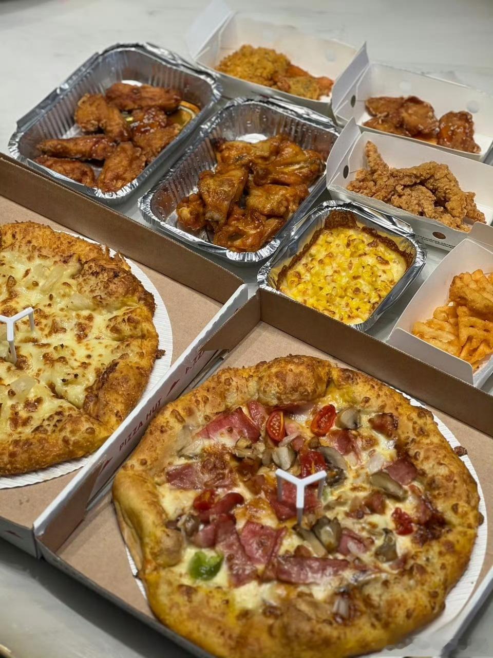 一位女士误以为免单卡仅限奶茶消费，丈夫却用其点了黄焖鸡外卖，意外引发全网调侃，话