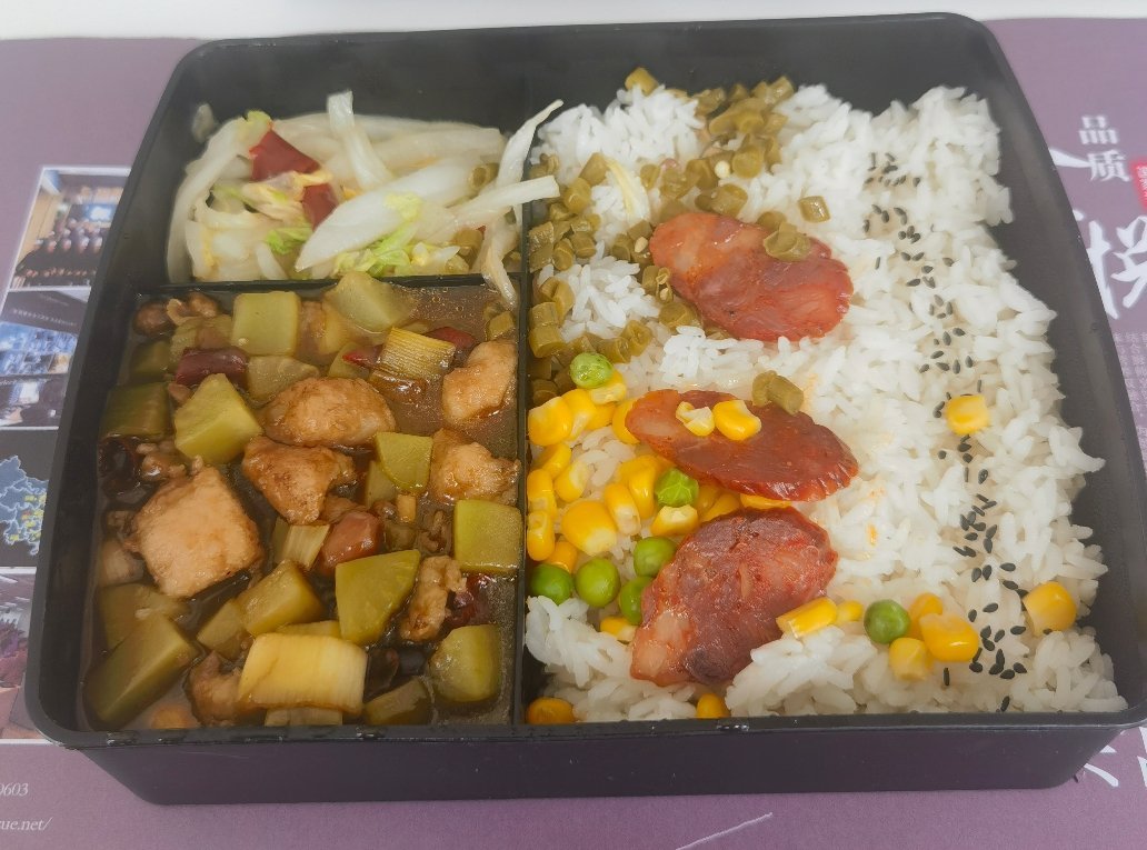 盒子看着不错，味道一般