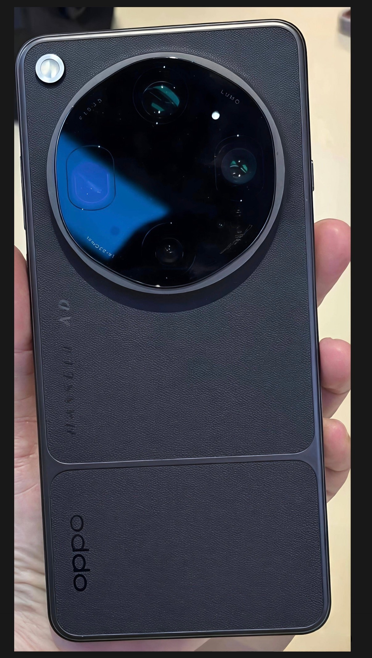 OPPO Find X9 Ultra真机曝光哈苏吗？有感觉吗