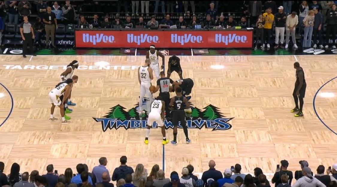 森林狼的复古球场 ​​​