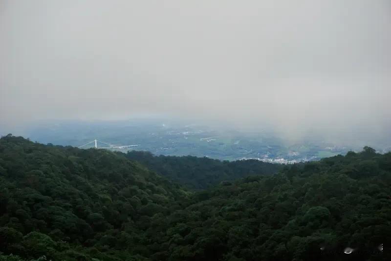 缅北一直带着神秘又危险的色彩。地理上它在缅甸北部掸邦、克钦邦一带，与我国云南接壤