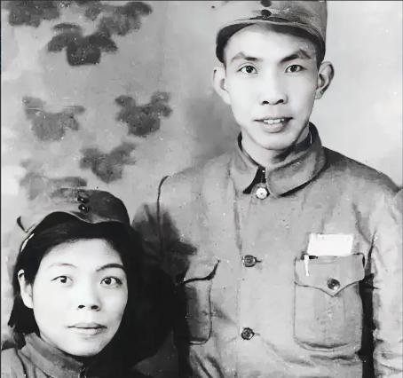 1950年3月4日，晋察冀军区摄影科科长沙飞被处以死刑，聂荣臻亲手签的字。
 