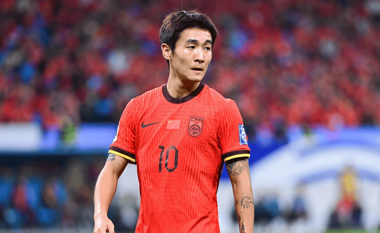 贪污腐败，人情世故，假赌黑哨，官僚制度。太多太多了，很多没有能力的球员走后门，有