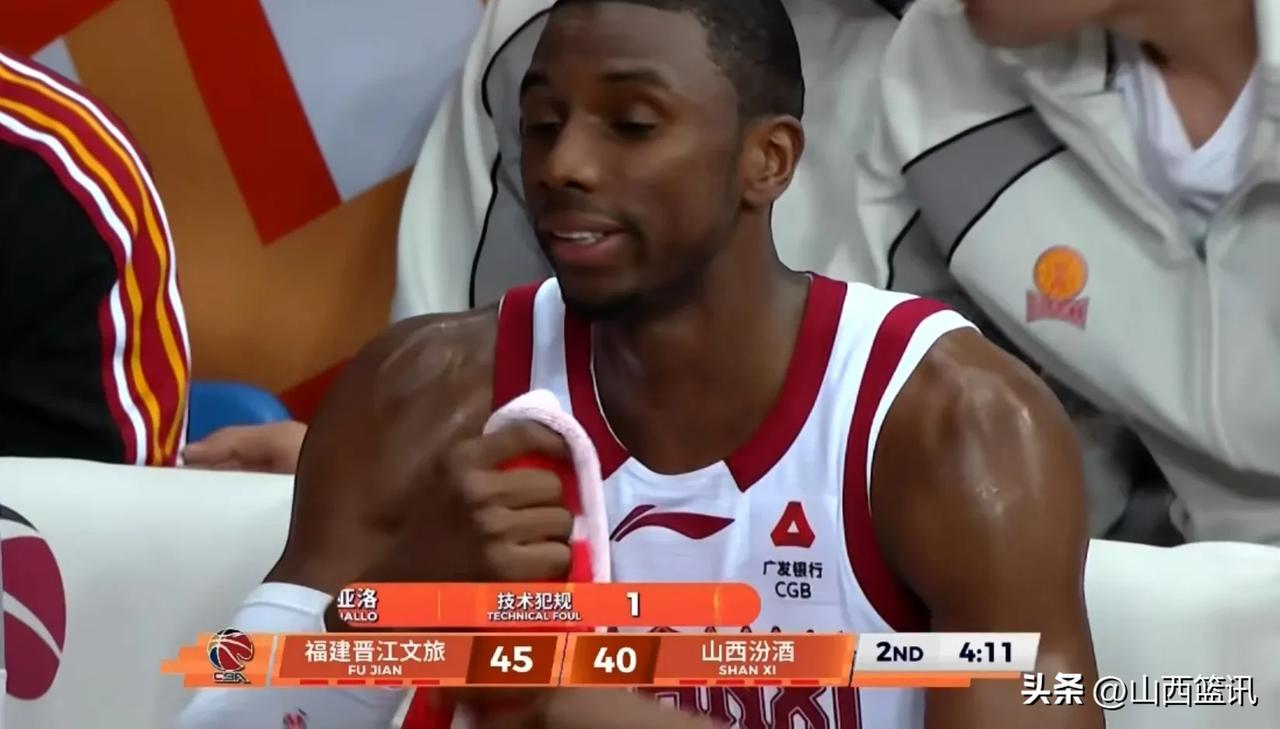 技术犯规全联盟第一！迪亚洛终于触碰规则将被停赛一场！
今天晚上，CBA第28轮比