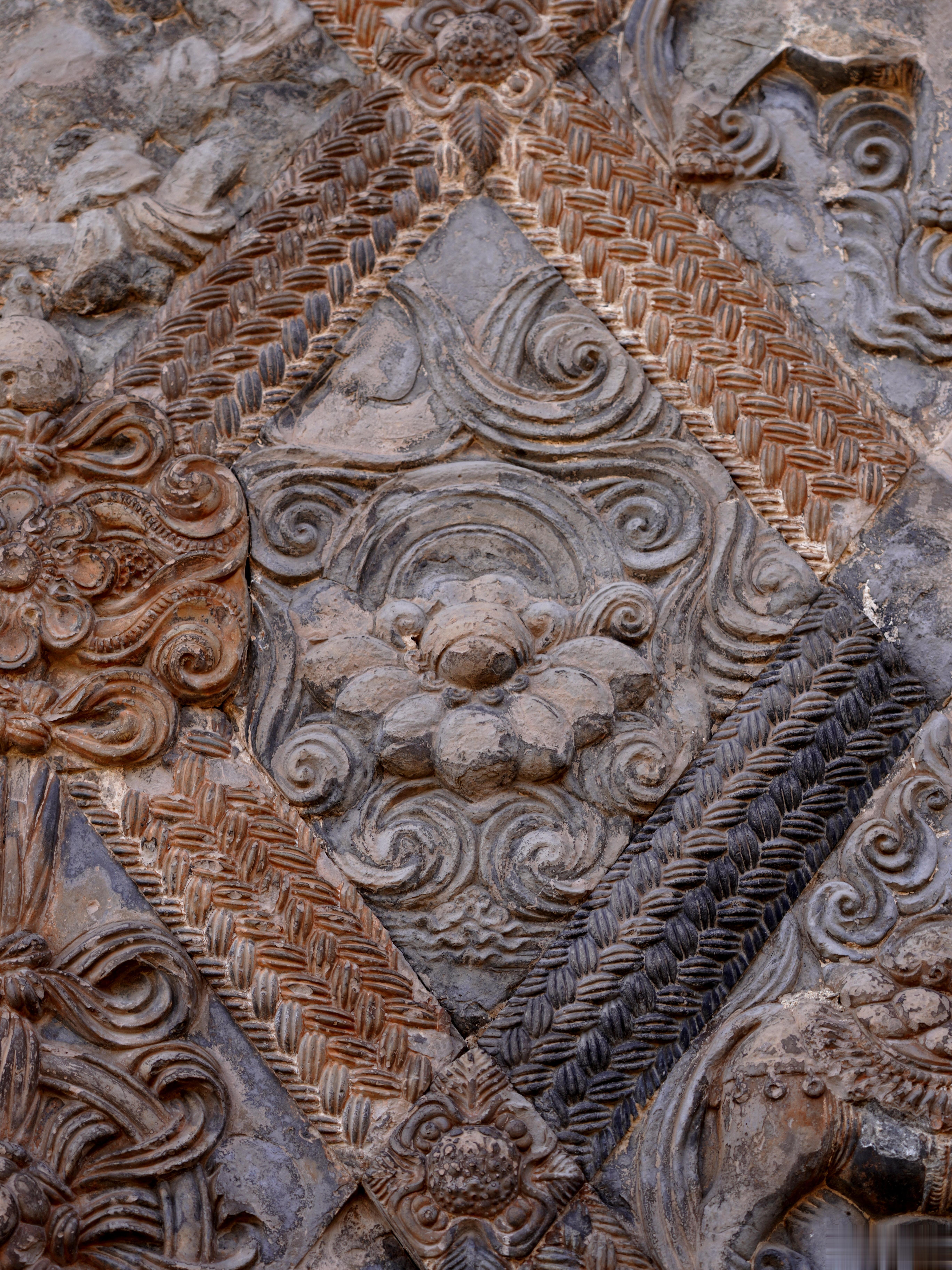 安阳修定寺塔一组塔砖细节（逆光）位于河南省安阳市清凉山村，始建于北齐天保二至四年