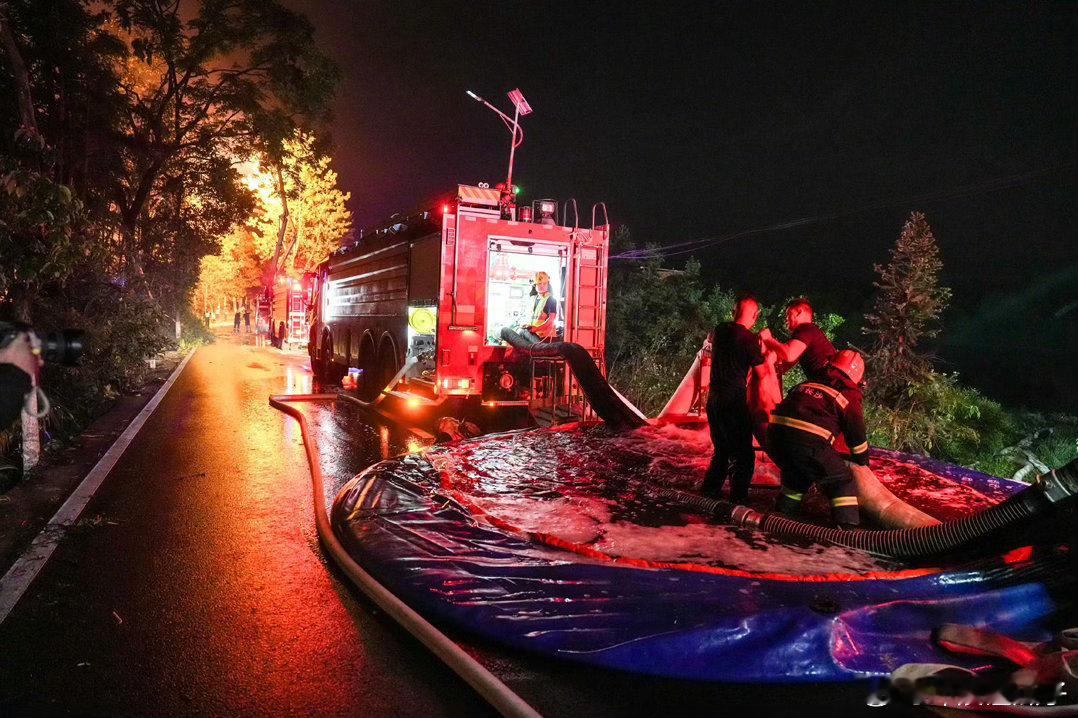 浏阳市所有烟花爆竹生产企业全面停产其他地方，形成一定规模的烟花生产企业，应该也要