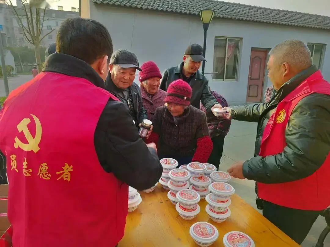 浙江一老板娘医院旁开餐馆4年，却倒贴几十万，为何？

2021年6月，老板娘顾卫