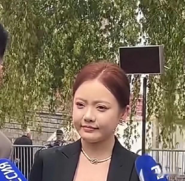 粉丝怒诉蛋蛋，你有千万种离开辛选的方式，但是你选择了最让人讨厌的方式离开！

 