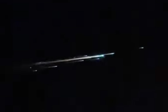 【美媒：中国高景一号02星在美国中部上空再入大气层】据美国《福布斯》网站12月2