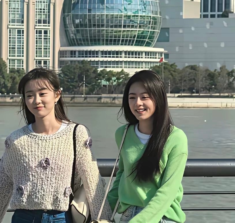 谁懂，赵今麦实际长这样。。。 