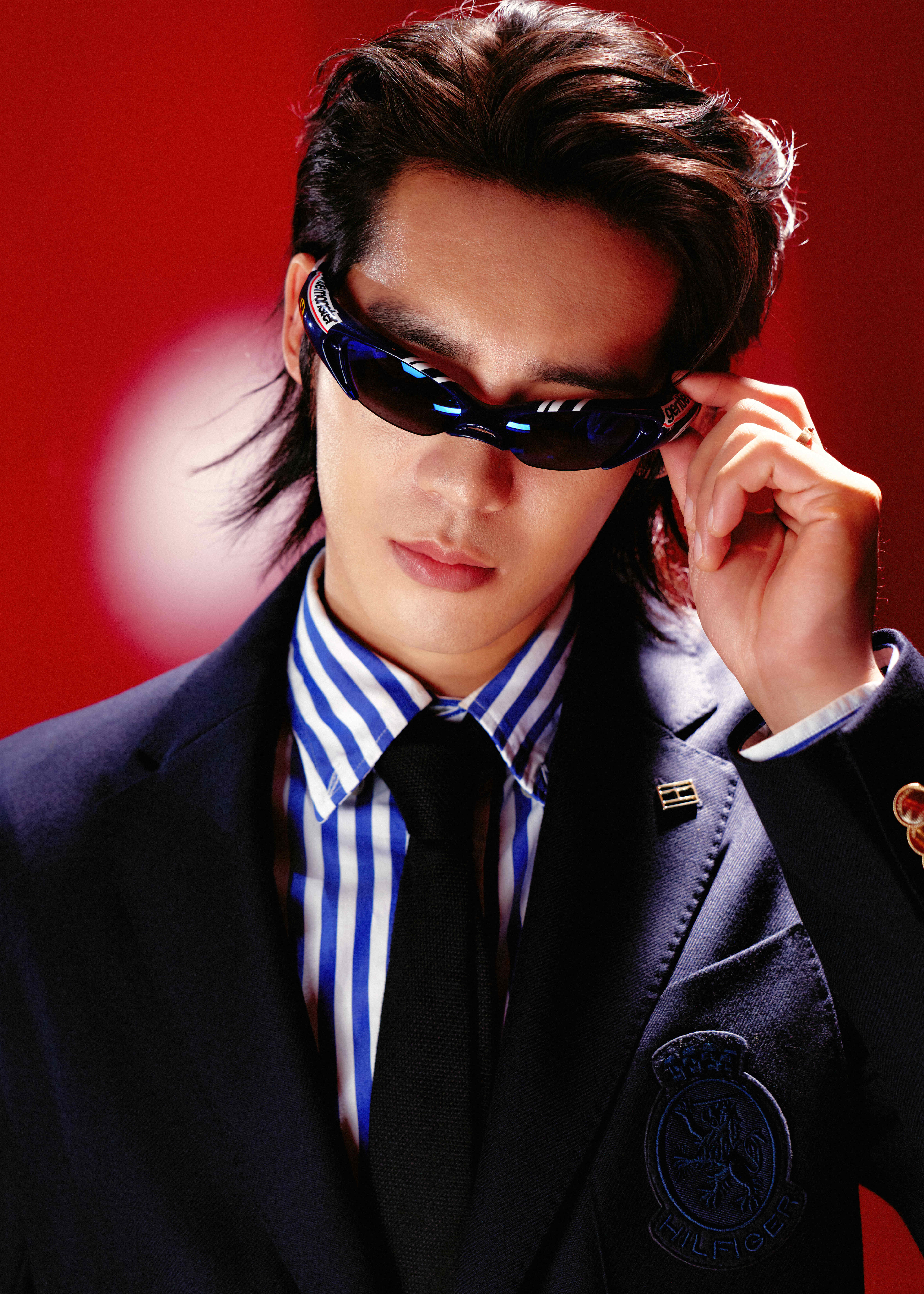 于适 × F1中国大奖赛今日F1中国大奖赛正赛日造型大片发布，受 Tommy H