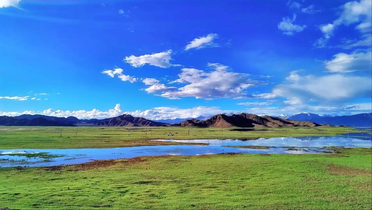 晒图大赛山川湖海，日月星辰，路上的每一处风景，都是时间的笔触。
