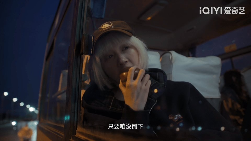 最适合全家看的年代剧出现了 终于有一部不悬浮的年代剧了！《生逢其时》没有刻意制造