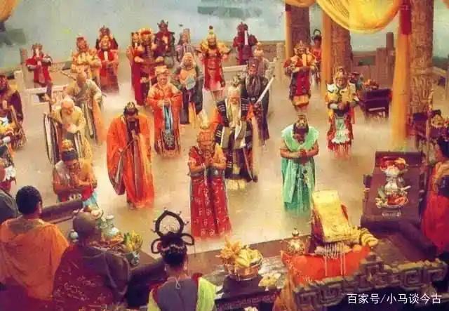 天界虽兵力占优，却败于内部裂隙：昊天始终未全力出手，各大势力各怀鬼胎互相猜忌，叛