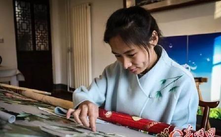 潍坊刺绣：当年＂九千绣花女，十万织布机＂，如今教了上千学生只留下不到十人
教了上