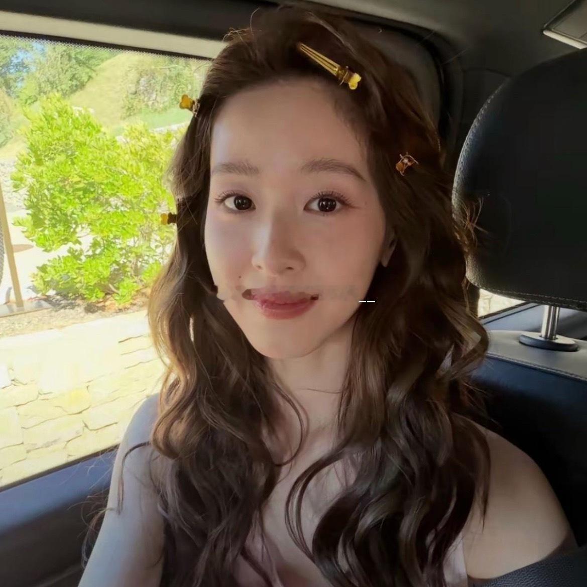 奶茶妹妹章泽天的年龄感也上来了 