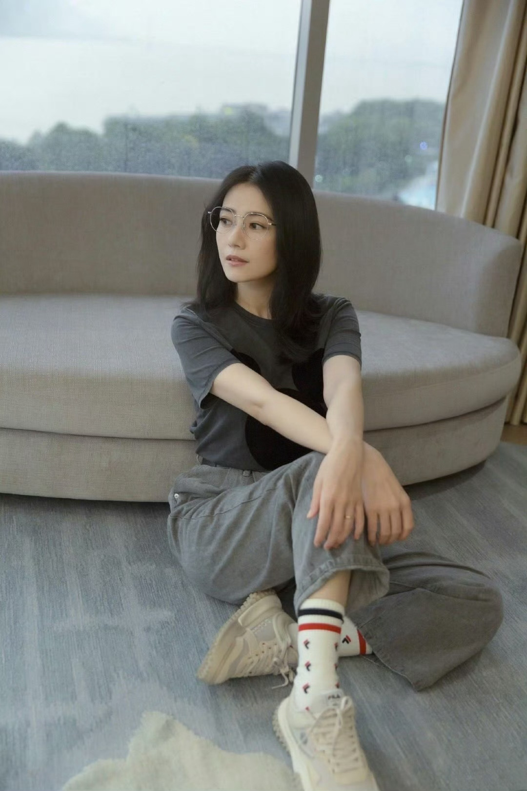 以前总觉得职场要“拼命三娘”才叫努力，现在才明白，真正的清醒是把力气花在刀刃上。