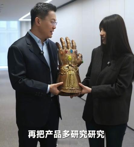 好家伙，卢总把衣钵传给了老魏，现在的红米没了大帝感觉热度低了不少，有点开始吃老本