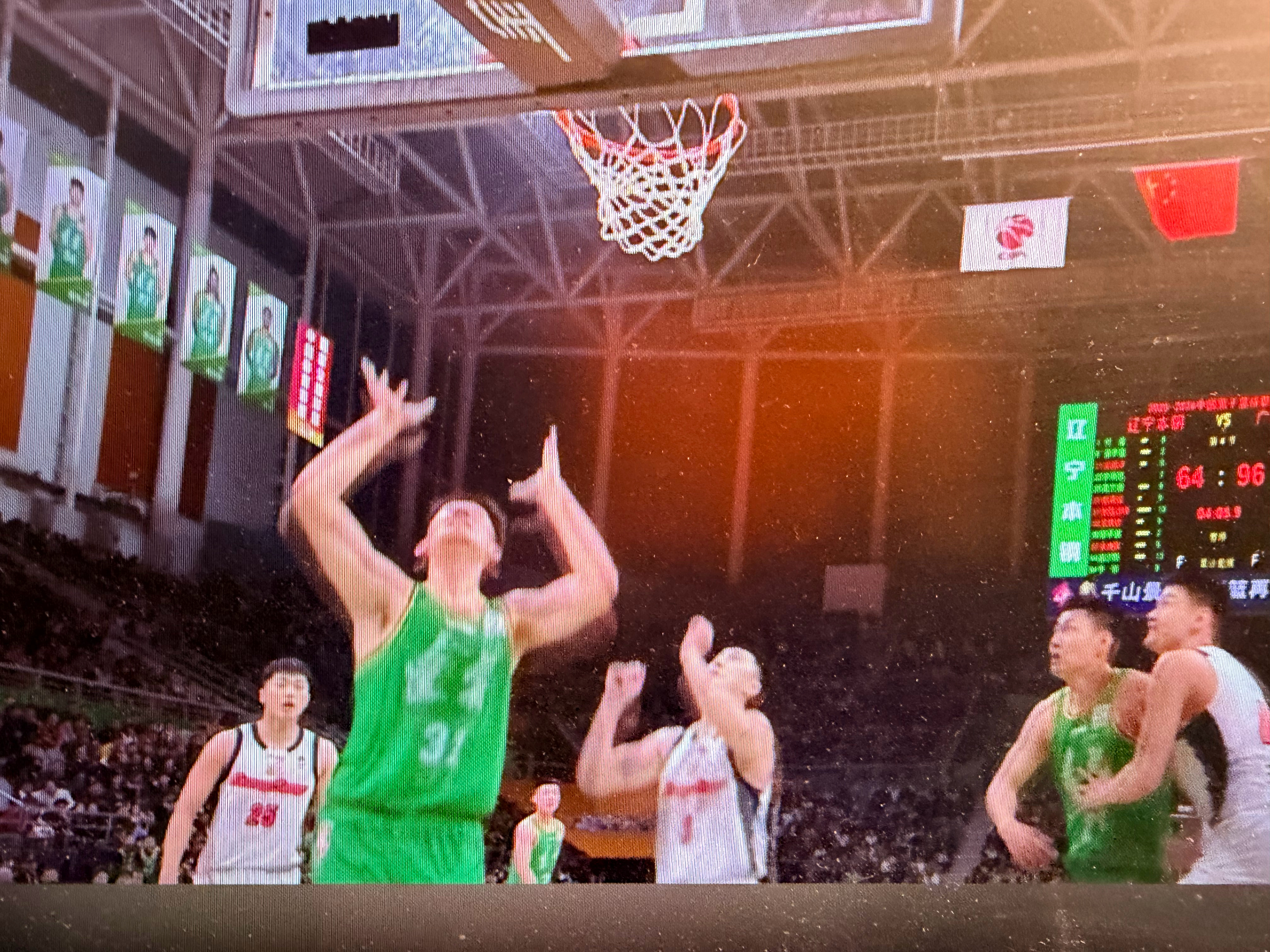 太强了！广东男篮三外援71分，辽宁男篮被迫第三节全华班将颓势止住辽粤大战