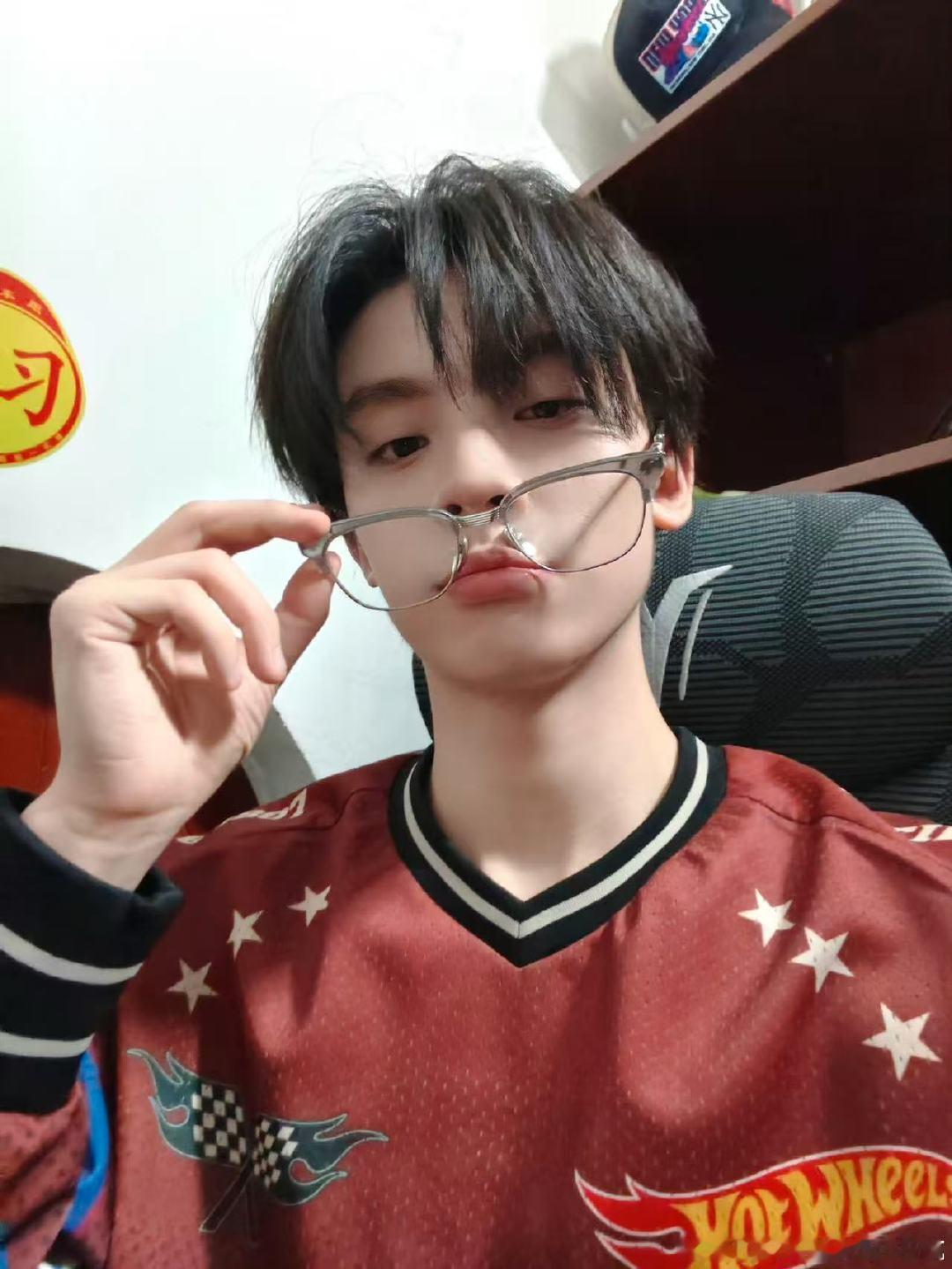 左航晚间时间出现一下左航晚间更新九宫格 九宫格多来 